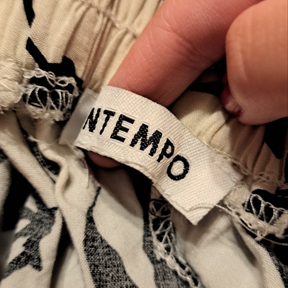 Contempo Size S White and Black Floral Maxi Skirt - Picture 4 of 8